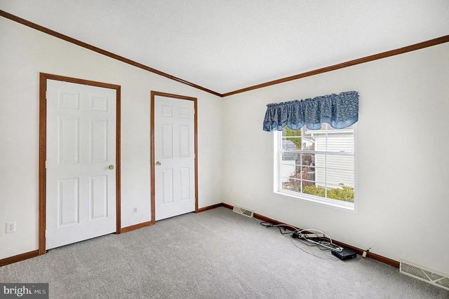 1106 JFK DR, North Wales, PA 19454