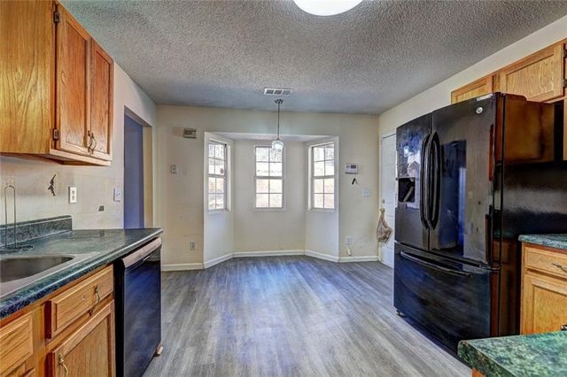 3338 Lindale Court, Ellenwood, GA 30294