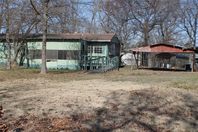 111 Daniel Drive, Mabank, TX 75156