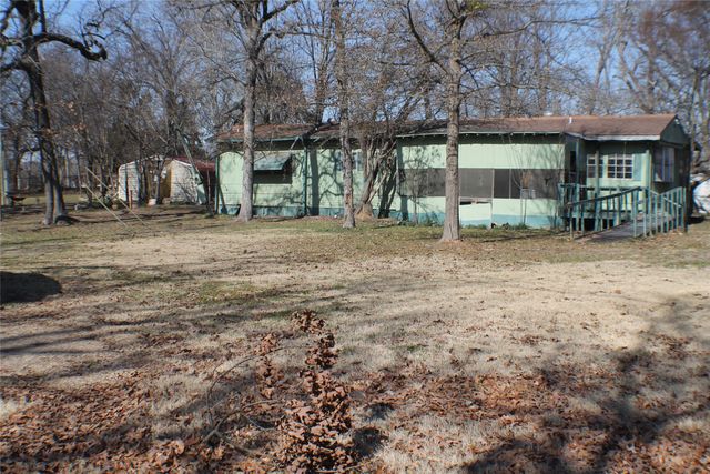 111 Daniel Drive, Mabank, TX 75156