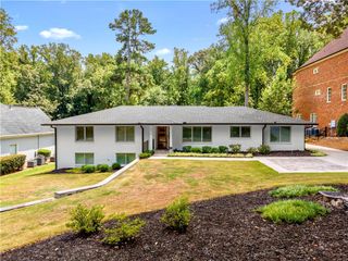 2176 Cumberland SE Drive, Smyrna, GA 30080