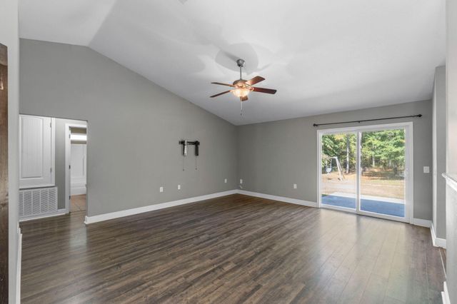 6404 Welannee Boulevard, Laurel Hill, FL 32567