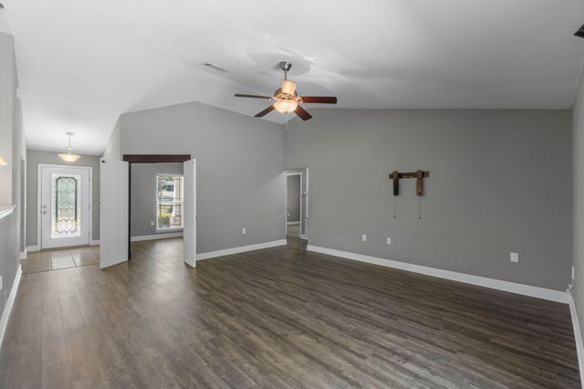 6404 Welannee Boulevard, Laurel Hill, FL 32567