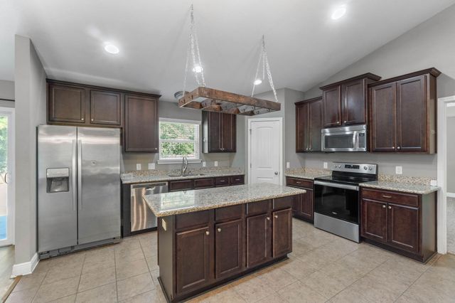 6404 Welannee Boulevard, Laurel Hill, FL 32567