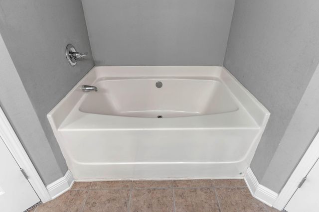 6404 Welannee Boulevard, Laurel Hill, FL 32567