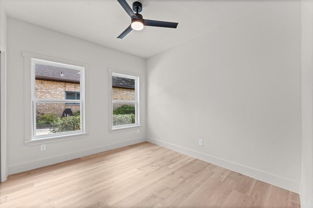 1618 Lake Bluff Drive, El Lago, TX 77586