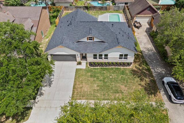 1618 Lake Bluff Drive, El Lago, TX 77586