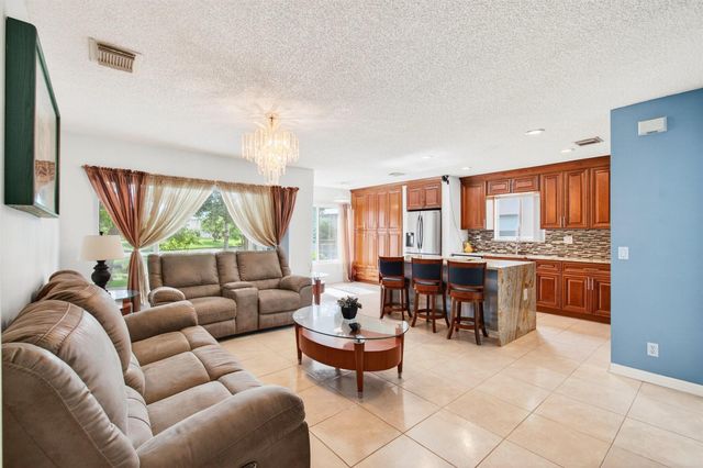 6240 NW 41st Terrace, Coconut Creek, FL 33073