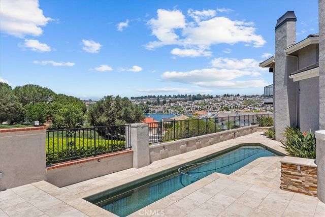 22801 Toston, Mission Viejo, CA 92692