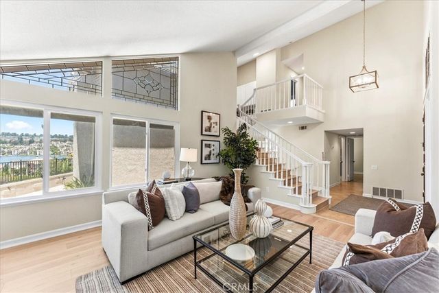 22801 Toston, Mission Viejo, CA 92692