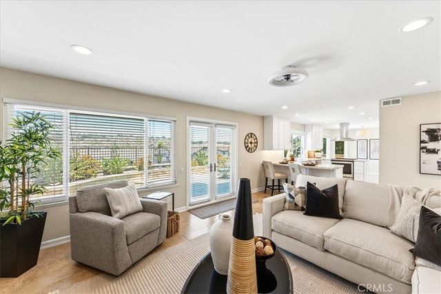 22801 Toston, Mission Viejo, CA 92692