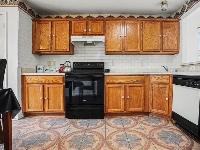 259 Cobblestone Circle, Red Oak, TX 75154