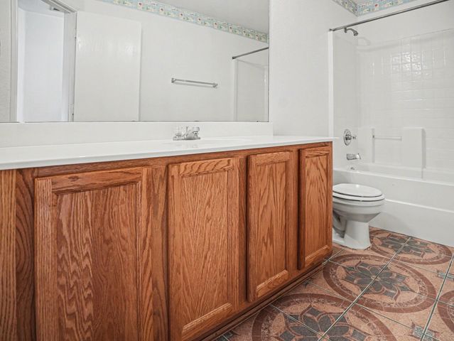 259 Cobblestone Circle, Red Oak, TX 75154