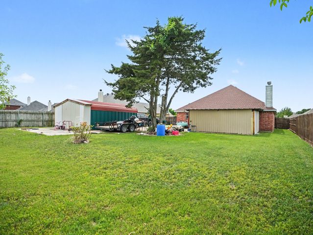 259 Cobblestone Circle, Red Oak, TX 75154