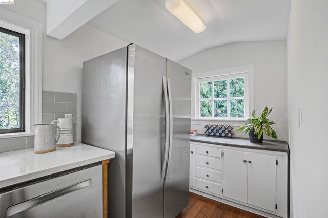 4753 Mountain Blvd, Oakland, CA 94619