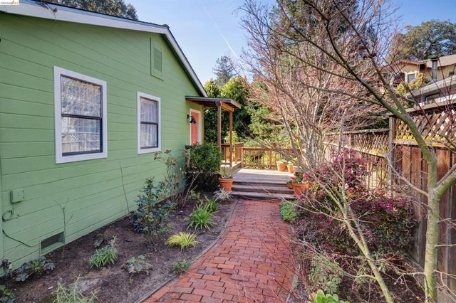 4753 Mountain Blvd, Oakland, CA 94619