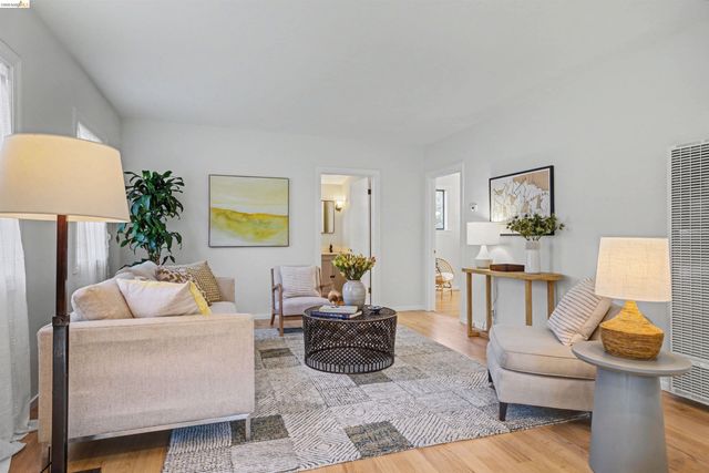 4753 Mountain Blvd, Oakland, CA 94619