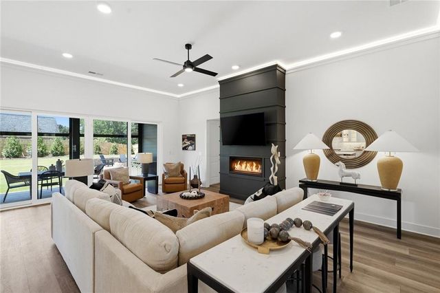 8020 Grand Meadow Run, Gainesville, GA 30506