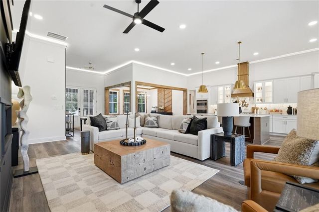 8020 Grand Meadow Run, Gainesville, GA 30506