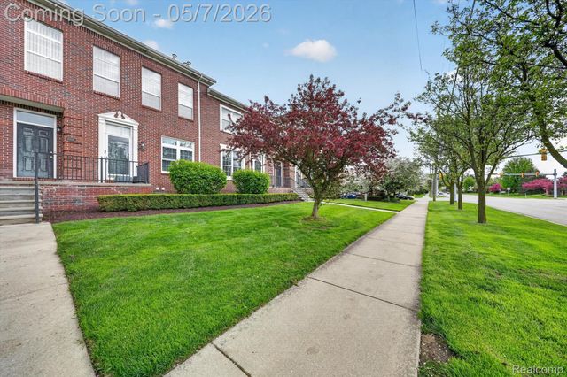 43027 Strand Drive, Sterling Heights, MI 48313