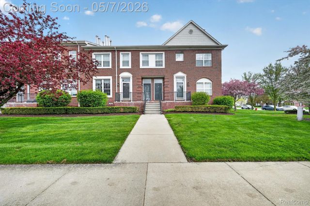 43027 Strand Drive, Sterling Heights, MI 48313