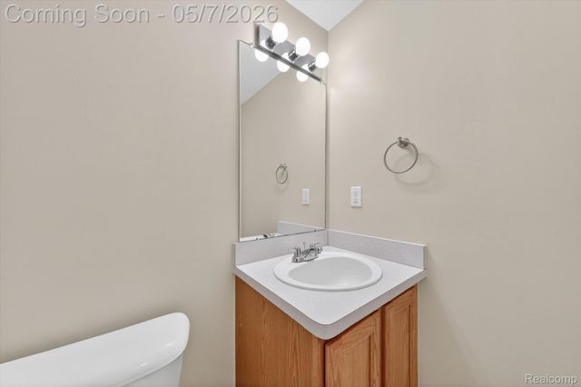 43027 Strand Drive, Sterling Heights, MI 48313