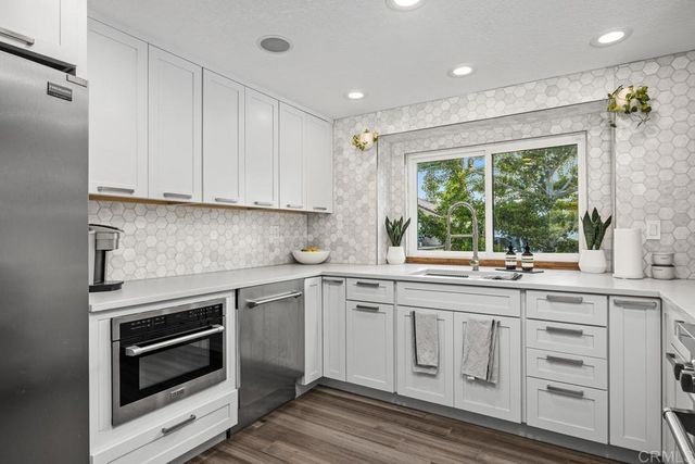 155 Paseo Marguerita, Vista, CA 92084