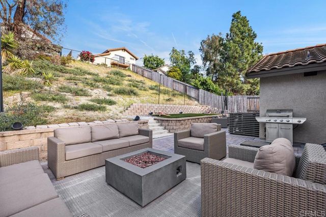 155 Paseo Marguerita, Vista, CA 92084