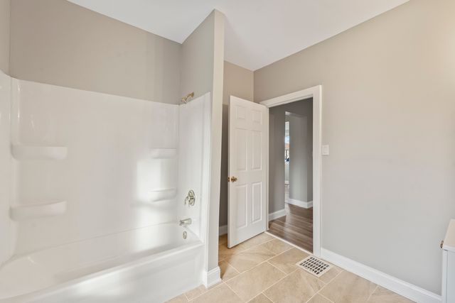 418 W Illinois Avenue, Aurora, IL 60506