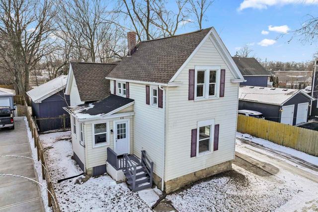 418 W Illinois Avenue, Aurora, IL 60506