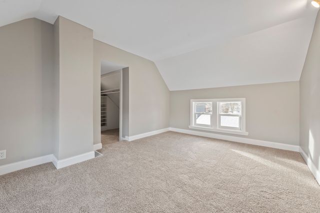 418 W Illinois Avenue, Aurora, IL 60506