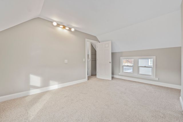 418 W Illinois Avenue, Aurora, IL 60506