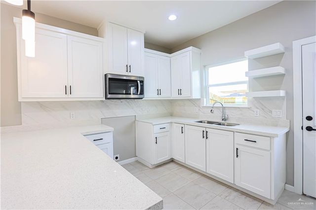 918 N Blair Avenue, Edinburg, TX 78541