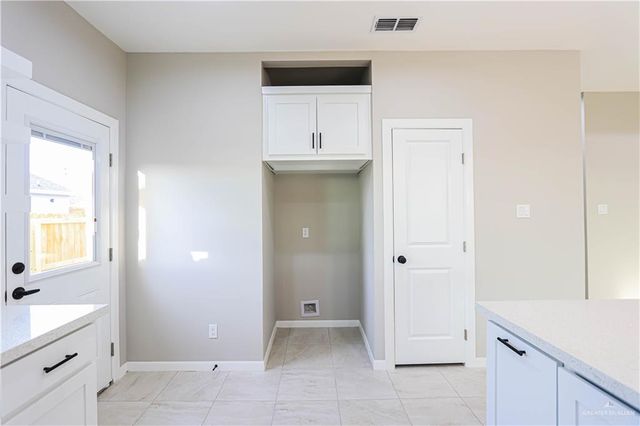 918 N Blair Avenue, Edinburg, TX 78541