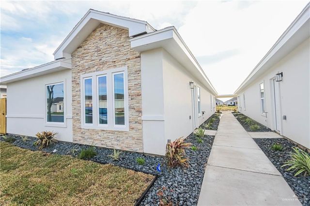 918 N Blair Avenue, Edinburg, TX 78541