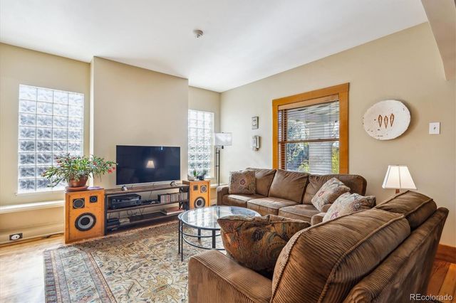 3051 W 39th Avenue, Denver, CO 80211