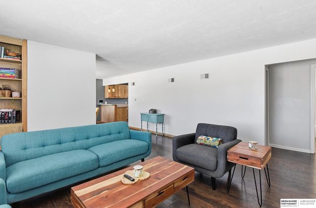 1310 N 67th Street, Lincoln, NE 68505