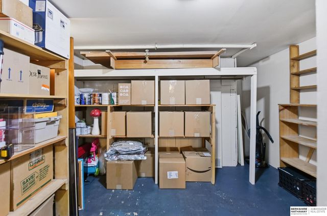 1310 N 67th Street, Lincoln, NE 68505