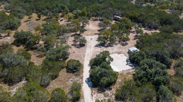 840 Forest View DR, Blanco, TX 78606