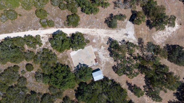 840 Forest View DR, Blanco, TX 78606