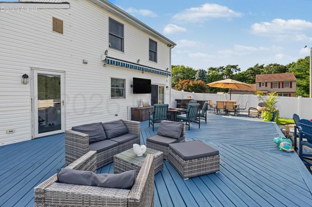 30 Albatross Drive, Howell, NJ 07731