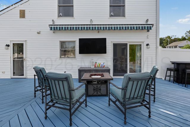 30 Albatross Drive, Howell, NJ 07731