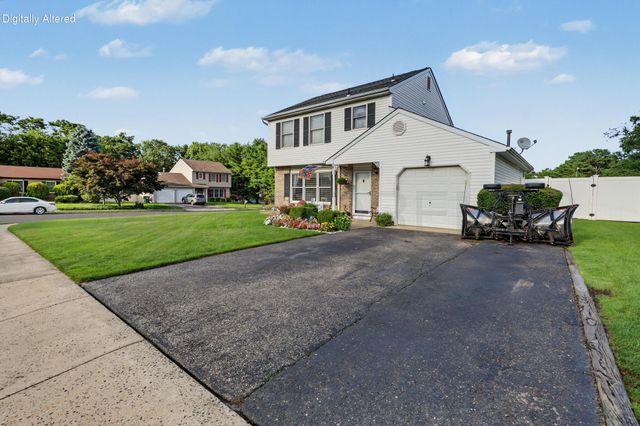 30 Albatross Drive, Howell, NJ 07731