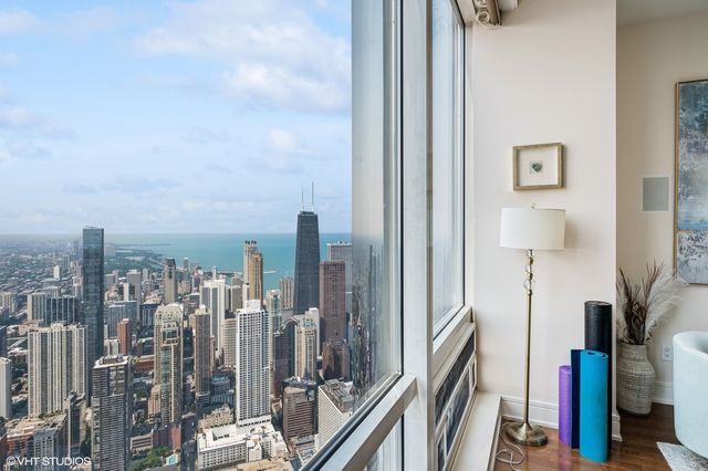 401 N Wabash Avenue 77B, Chicago, IL 60611