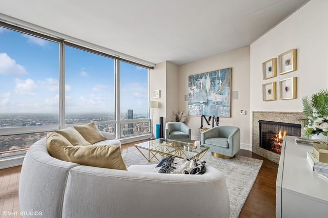 401 N Wabash Avenue 77B, Chicago, IL 60611