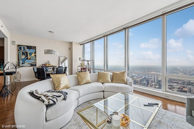 401 N Wabash Avenue 77B, Chicago, IL 60611