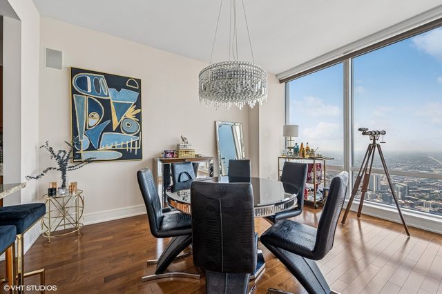 401 N Wabash Avenue 77B, Chicago, IL 60611