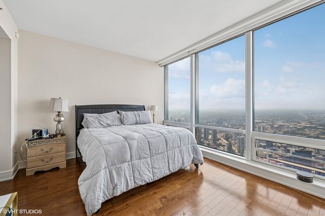 401 N Wabash Avenue 77B, Chicago, IL 60611