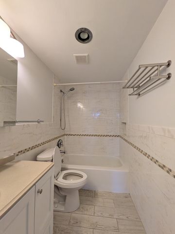 22 Chestnut Pl 306, Brookline, MA 02445