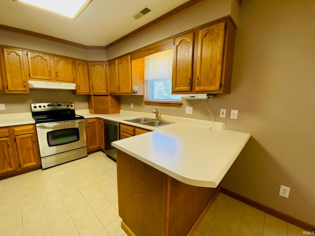 4422 Obing Strasse, Jasper, IN 47546